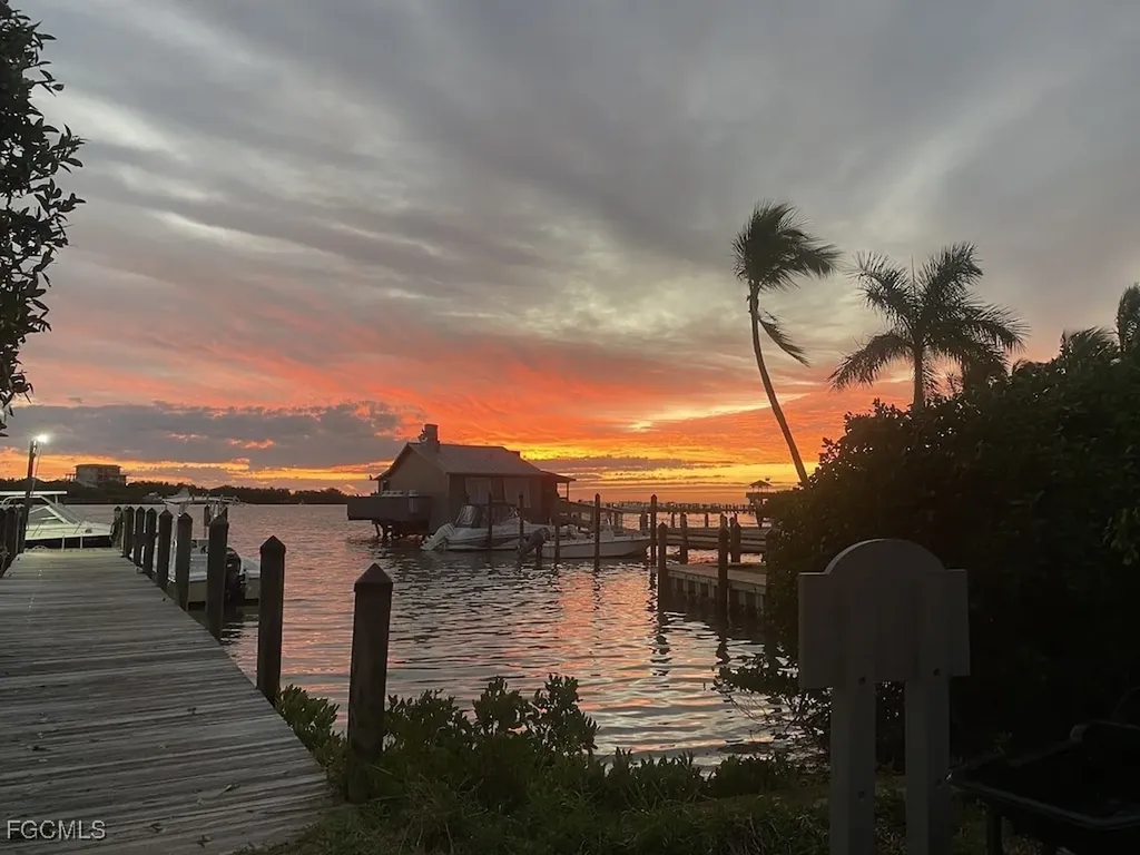 370 Townhouse Lane 61 Upper Captiva FL 33924