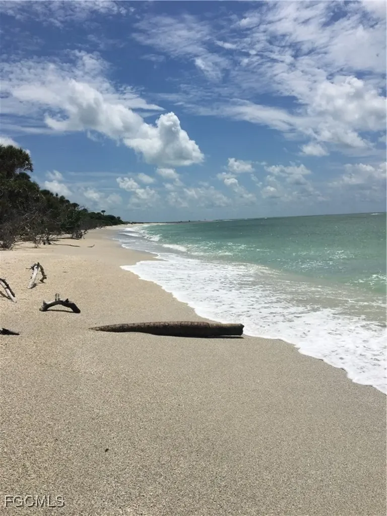 370 Townhouse Lane 61 Upper Captiva FL 33924