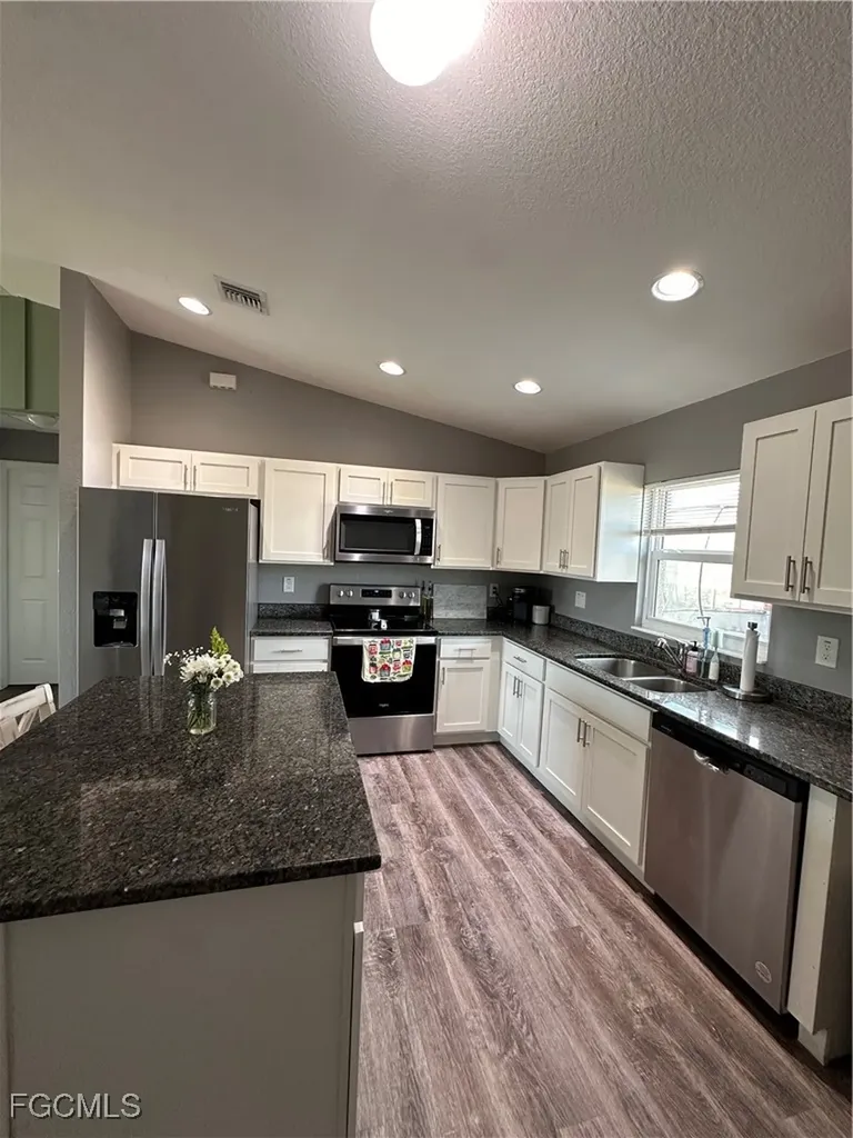 9025 Lamkin Circle Labelle FL 33935