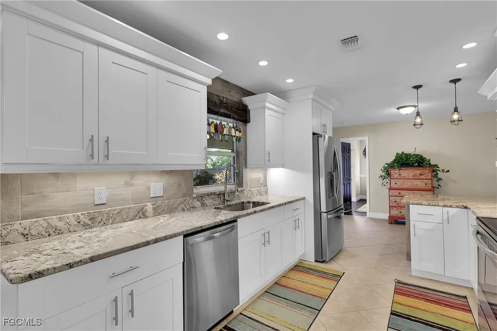 3609 SE 4th Avenue Cape Coral FL 33904