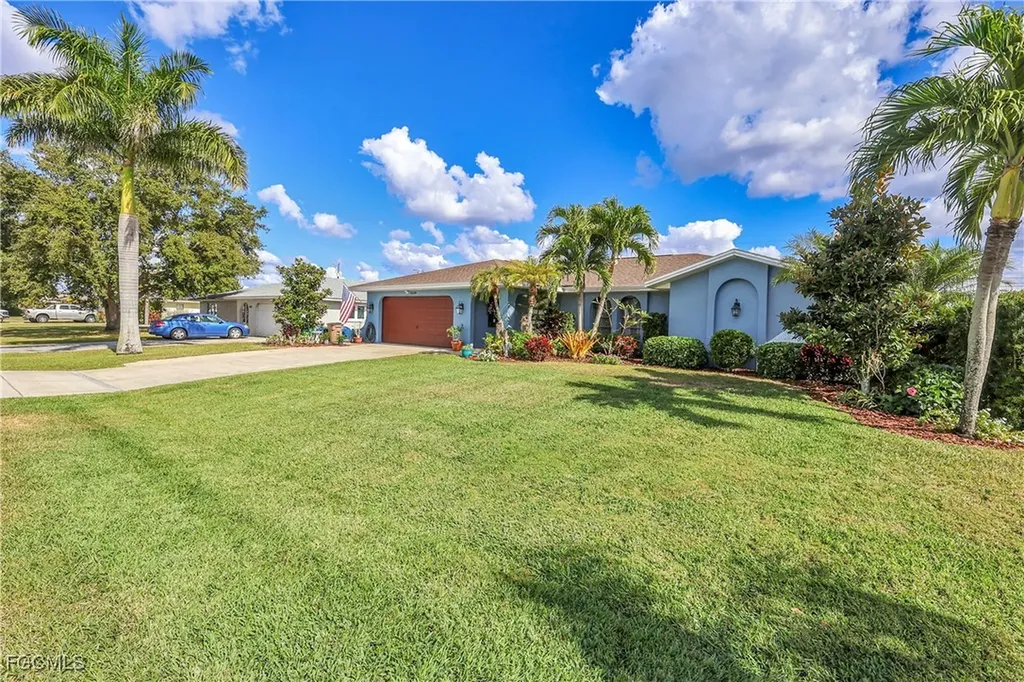 3609 SE 4th Avenue Cape Coral FL 33904