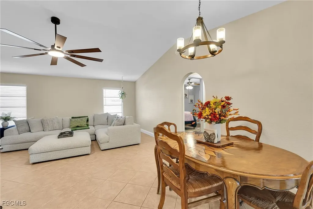 3609 SE 4th Avenue Cape Coral FL 33904