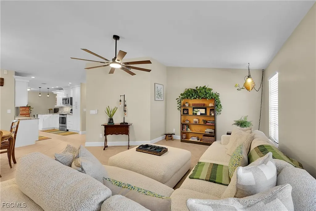 3609 SE 4th Avenue Cape Coral FL 33904