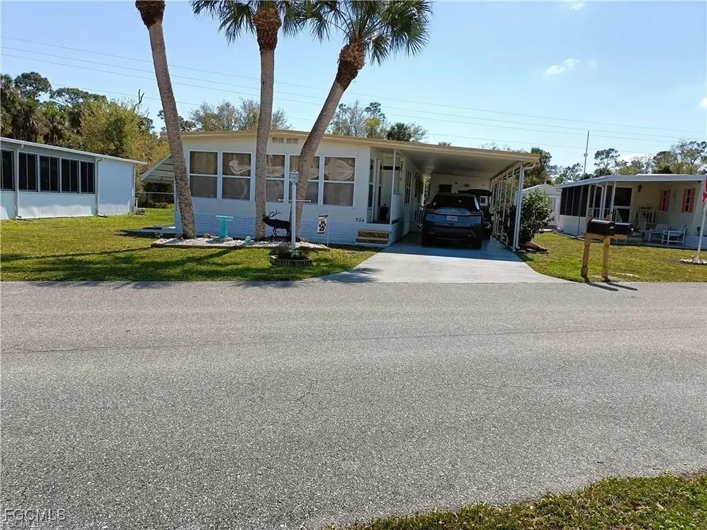 524 Timber Lane S North Fort Myers FL 33917