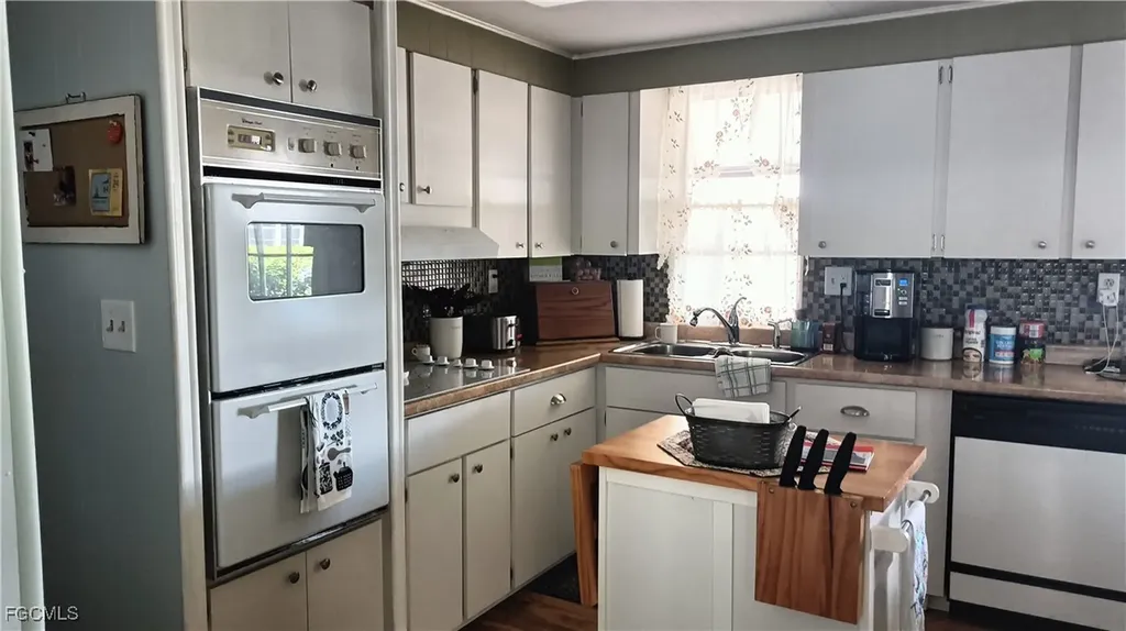 524 Timber Lane S North Fort Myers FL 33917