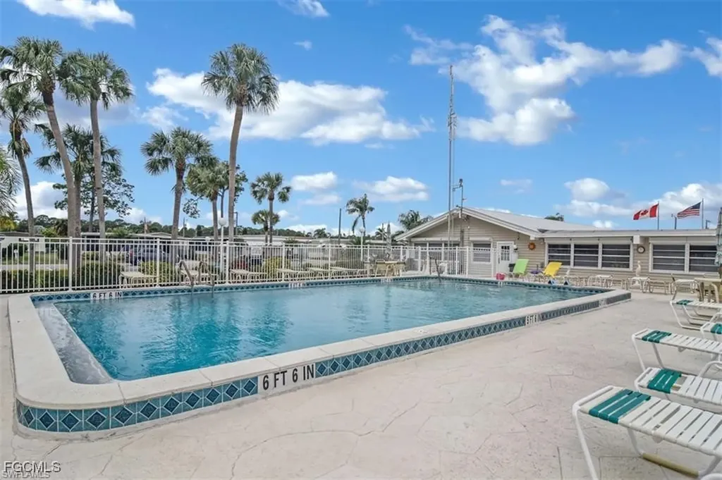 524 Timber Lane S North Fort Myers FL 33917