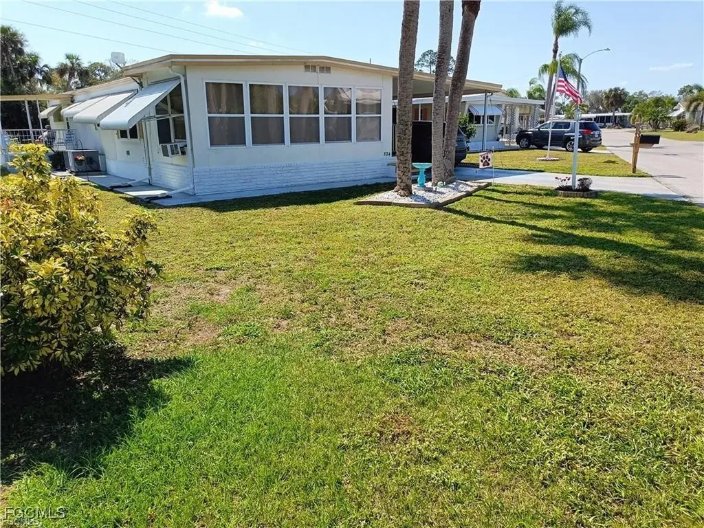 524 Timber Lane S North Fort Myers FL 33917