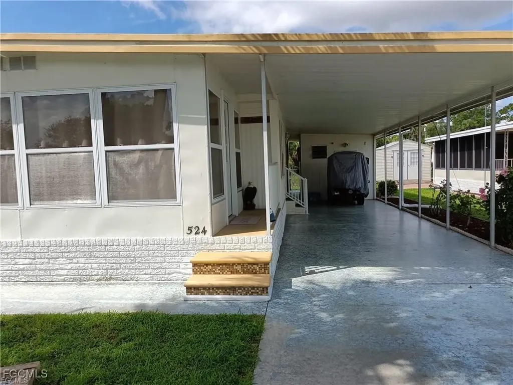 524 Timber Lane S North Fort Myers FL 33917