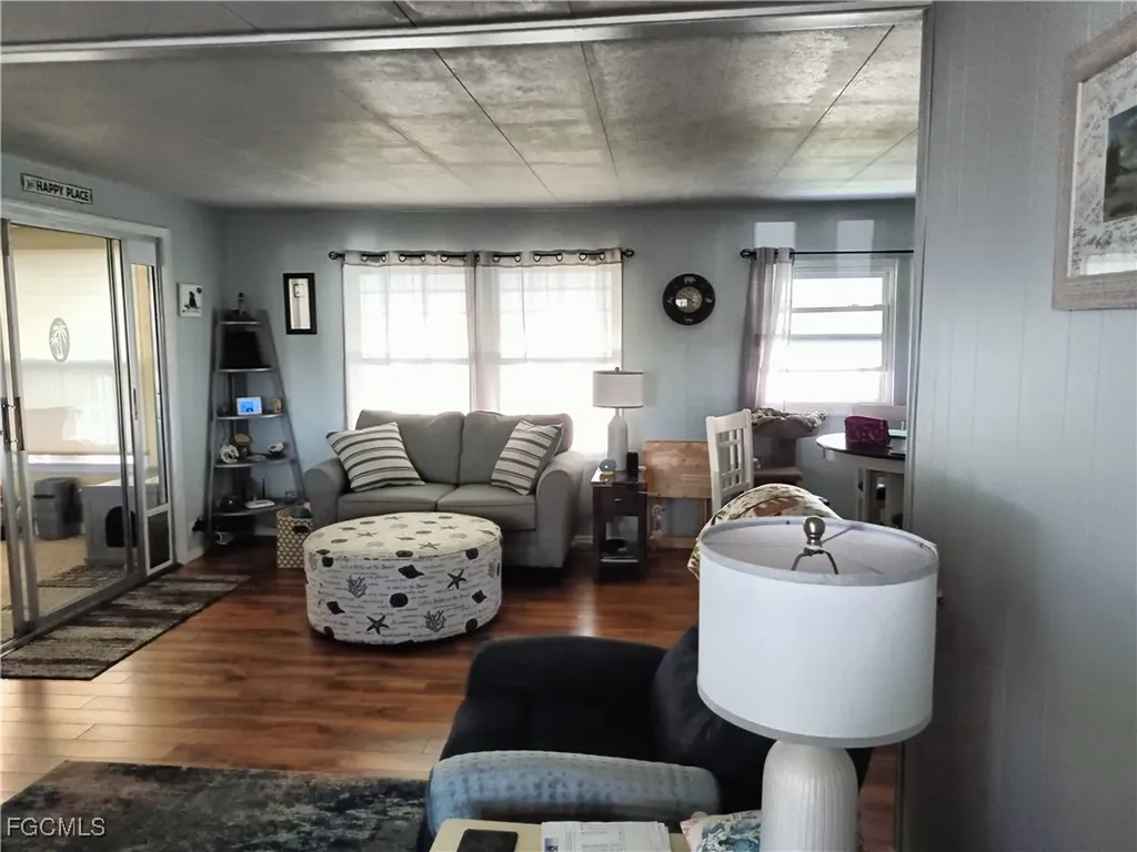 524 Timber Lane S North Fort Myers FL 33917