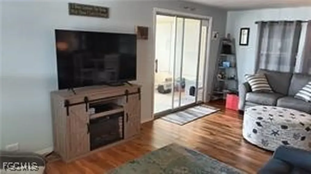 524 Timber Lane S North Fort Myers FL 33917