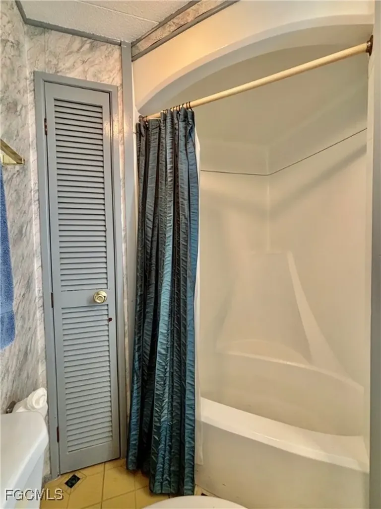 401 Timber Lane N North Fort Myers FL 33917