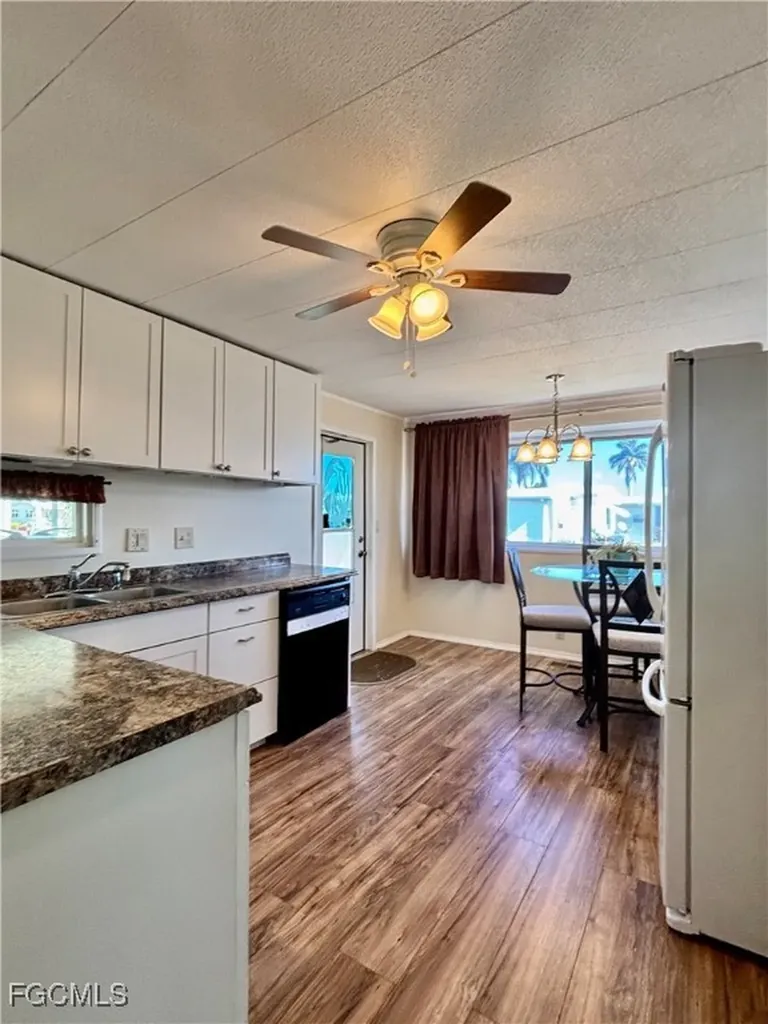 401 Timber Lane N North Fort Myers FL 33917