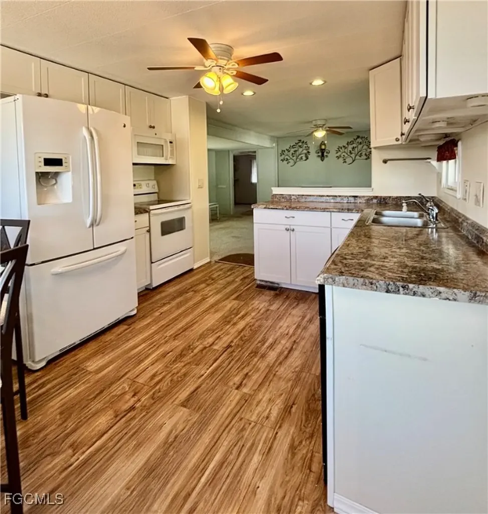 401 Timber Lane N North Fort Myers FL 33917