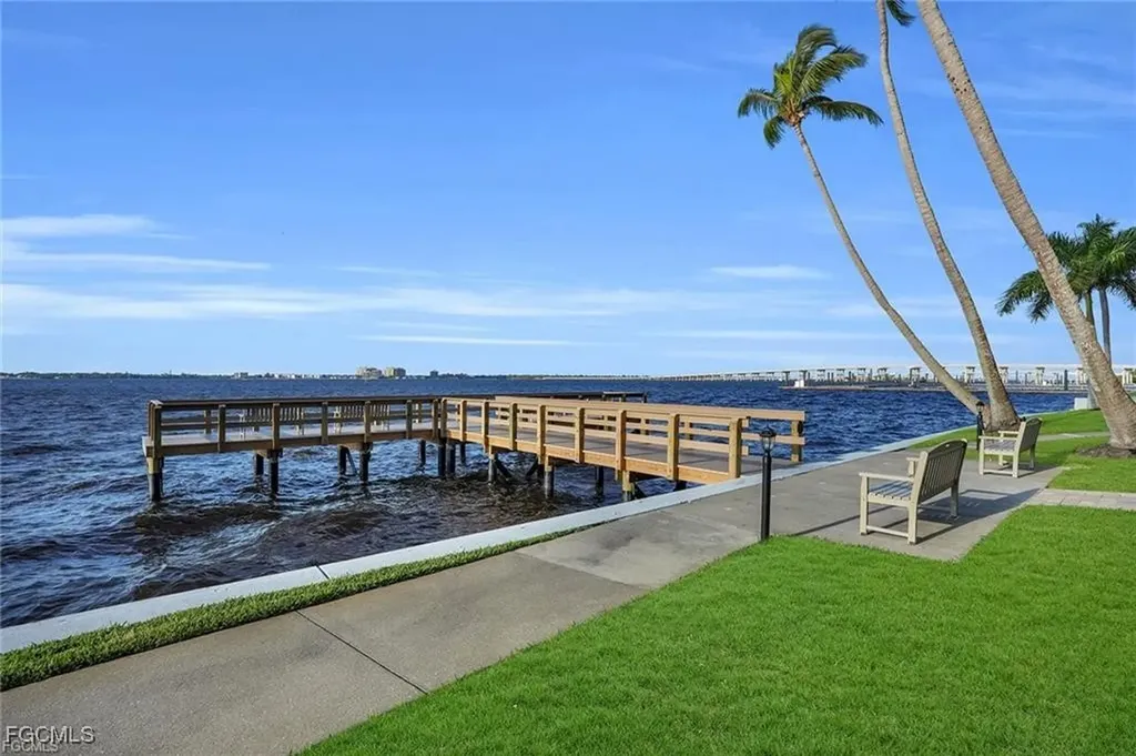 1901 Clifford Street Fort Myers FL 33901