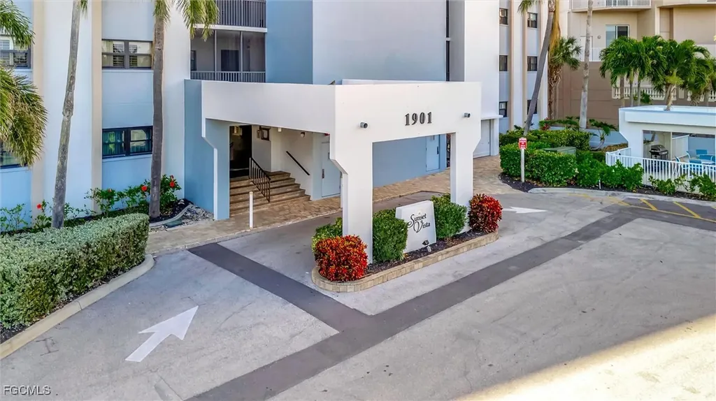 1901 Clifford Street Fort Myers FL 33901