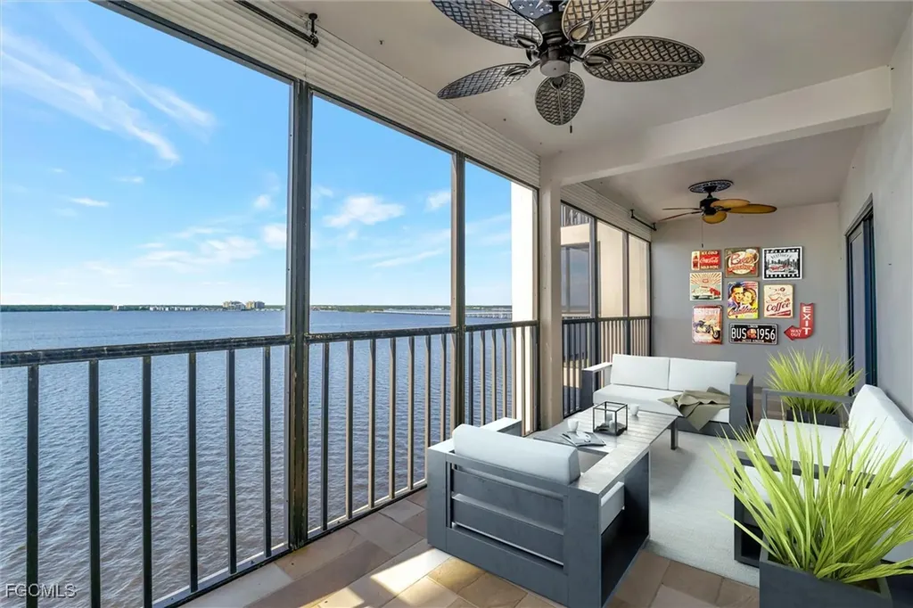 1901 Clifford Street Fort Myers FL 33901