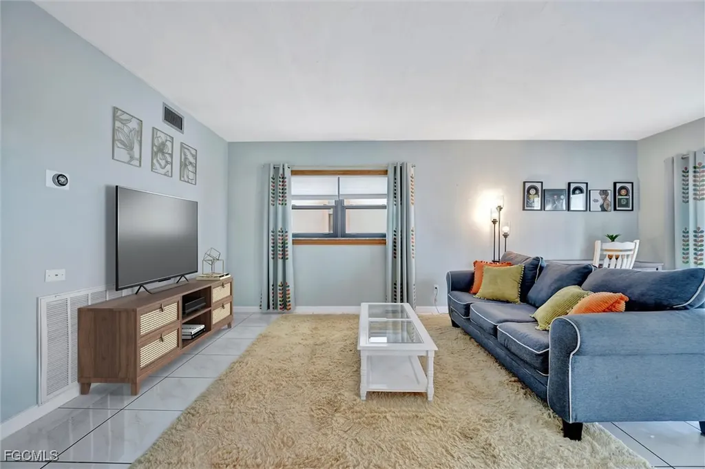 1901 Clifford Street Fort Myers FL 33901