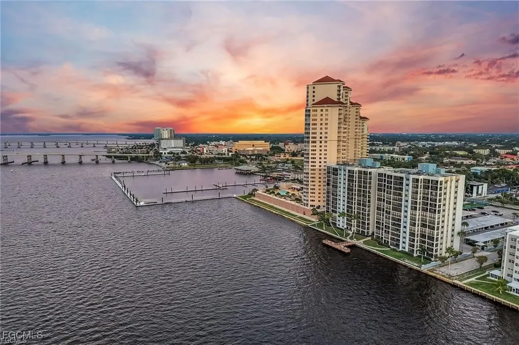 1901 Clifford Street Fort Myers FL 33901