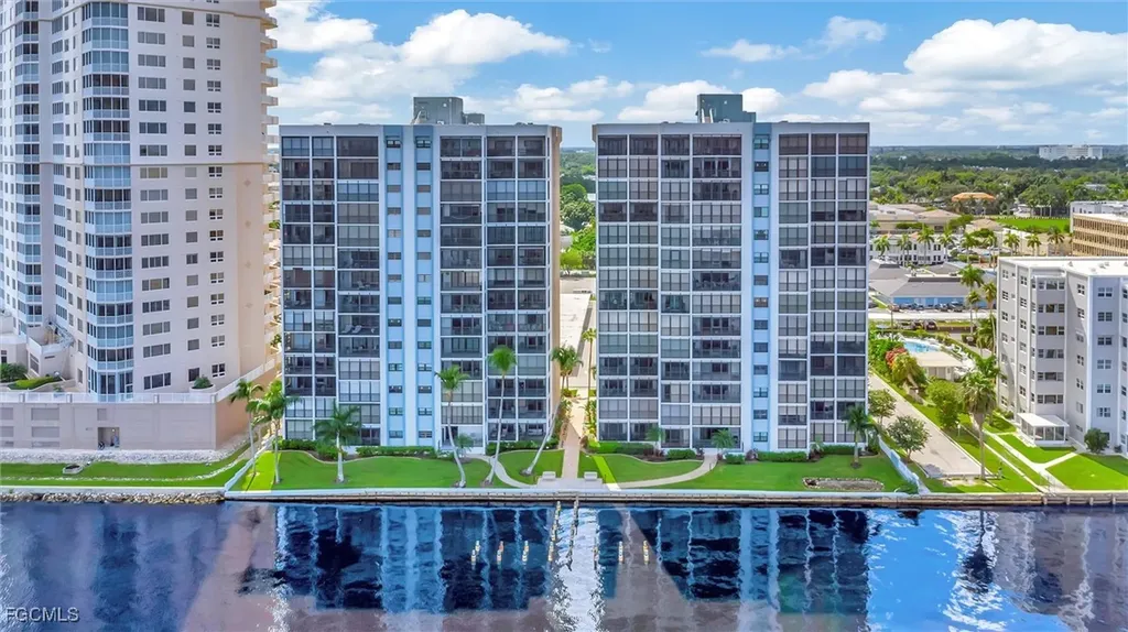 1901 Clifford Street Fort Myers FL 33901