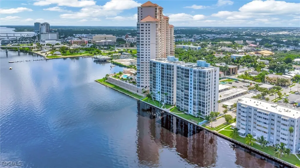 1901 Clifford Street Fort Myers FL 33901