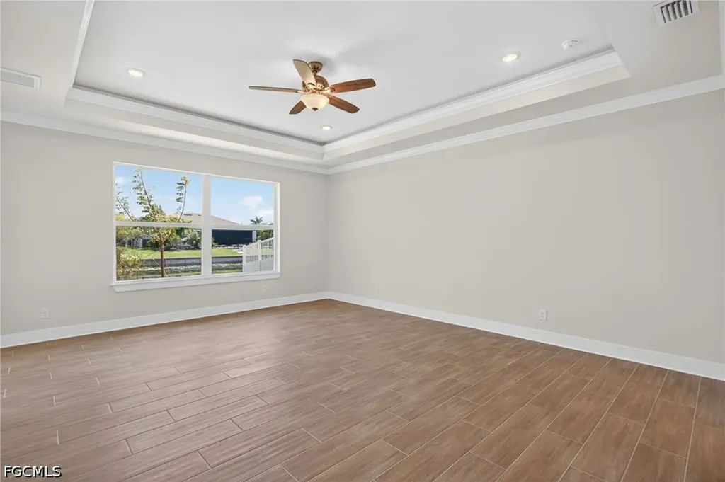 906 SW 12th Terrace Cape Coral FL 33991