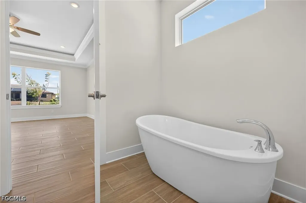 906 SW 12th Terrace Cape Coral FL 33991
