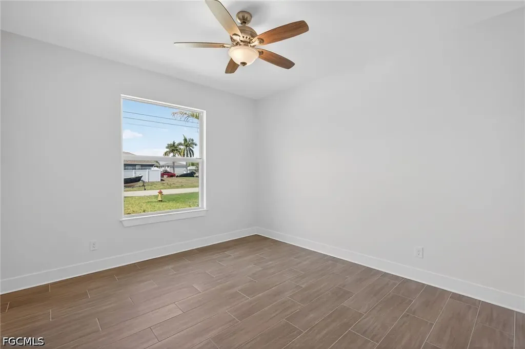 906 SW 12th Terrace Cape Coral FL 33991