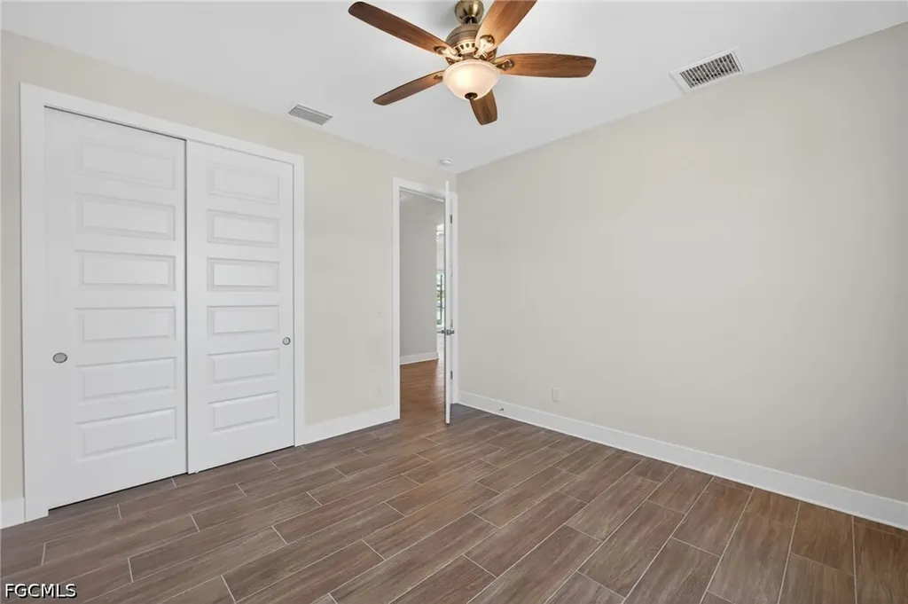 906 SW 12th Terrace Cape Coral FL 33991