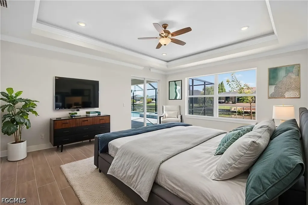 906 SW 12th Terrace Cape Coral FL 33991
