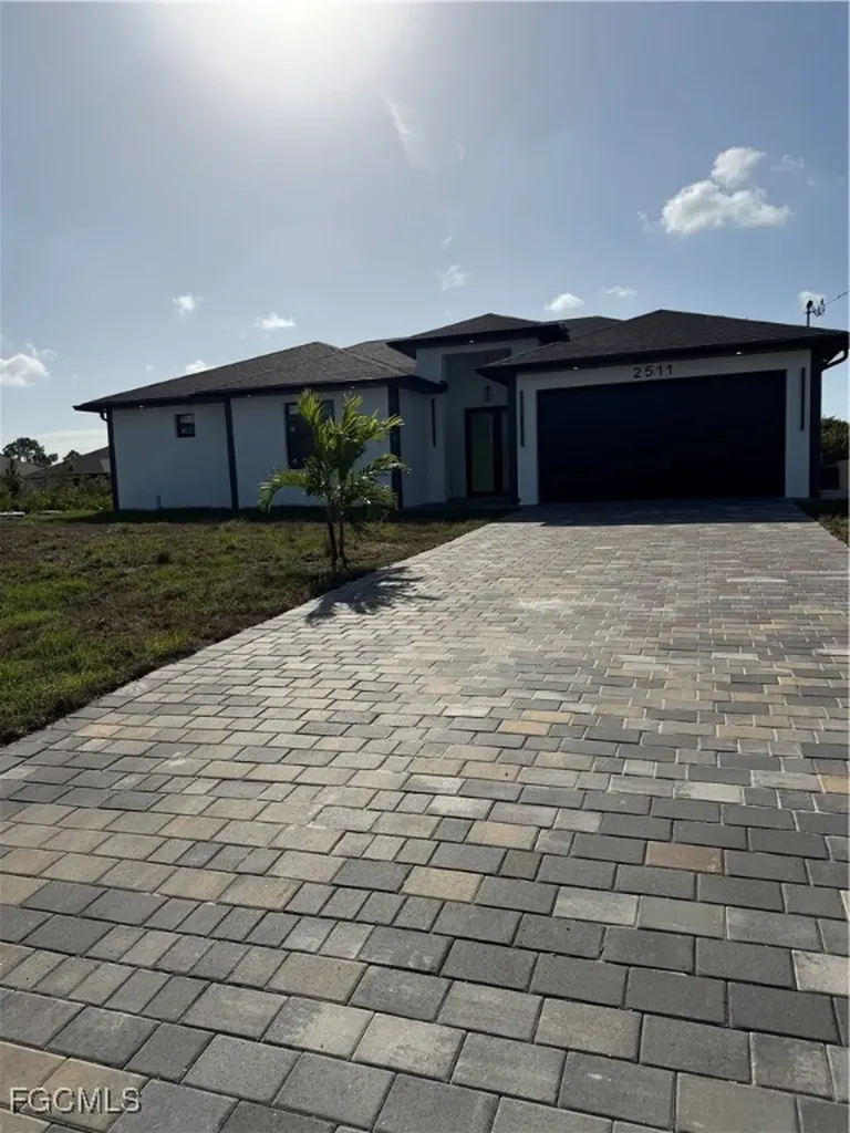 2511 30th Street SW Lehigh Acres FL 33976