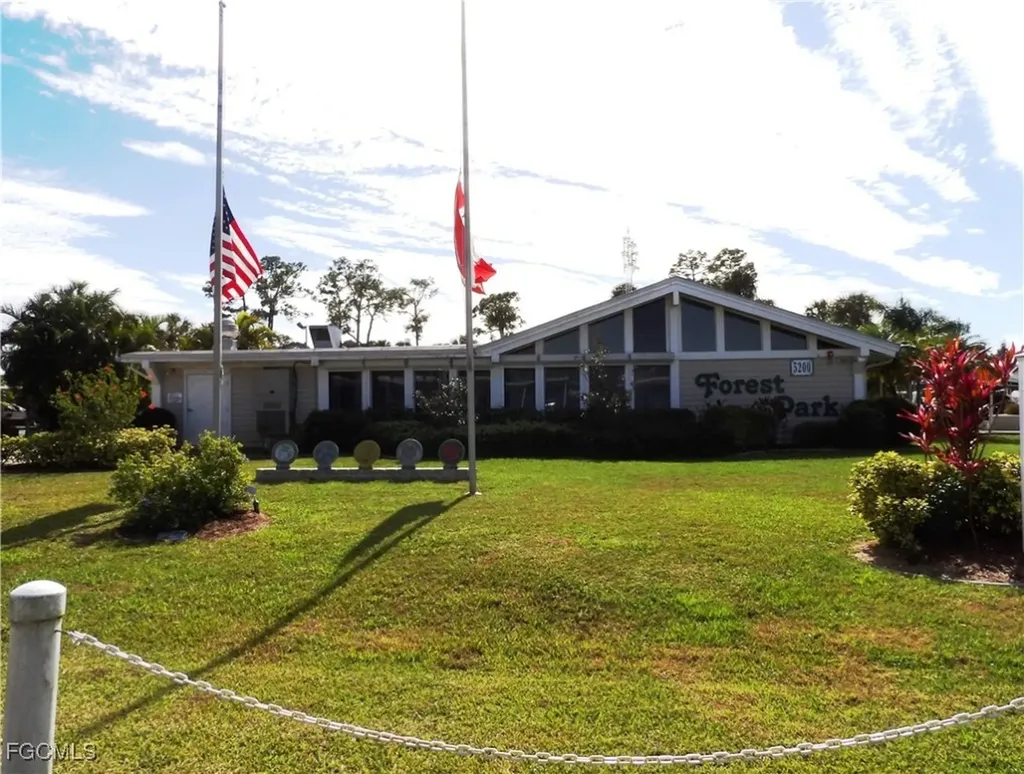 227 Shrub Lane N North Fort Myers FL 33917