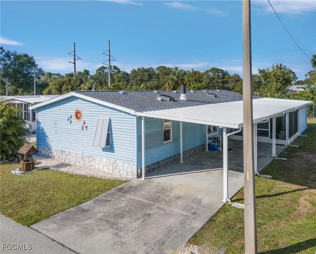 227 Shrub Lane N North Fort Myers FL 33917