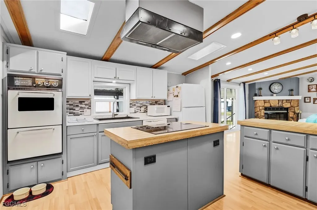 227 Shrub Lane N North Fort Myers FL 33917