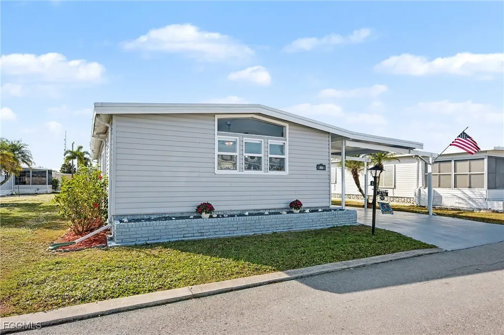 137 Nicklaus Boulevard North Fort Myers FL 33903