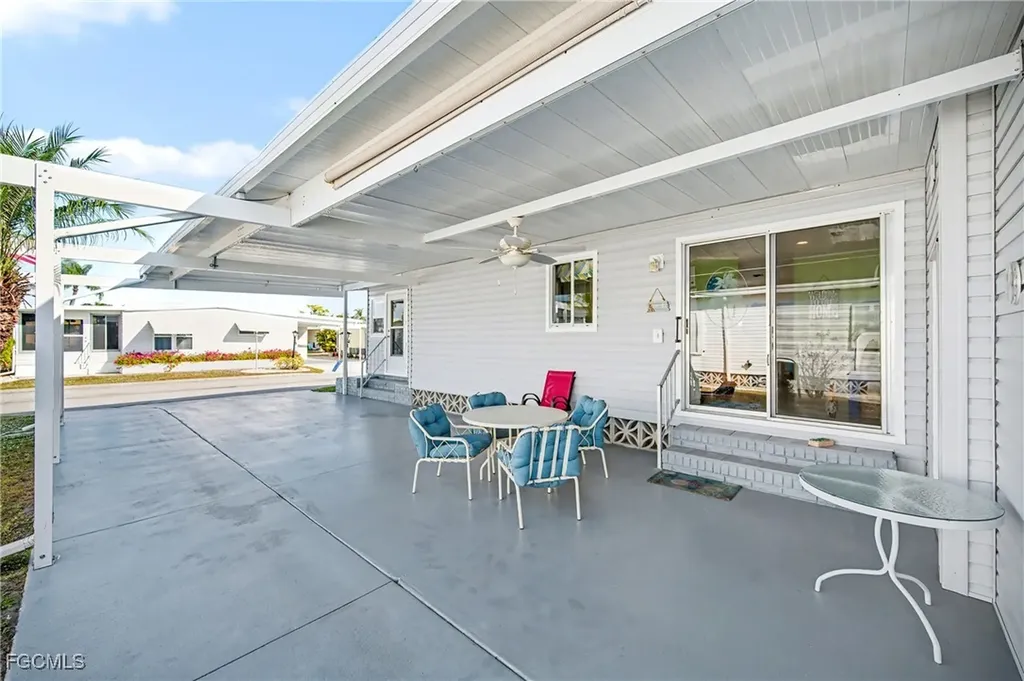 137 Nicklaus Boulevard North Fort Myers FL 33903