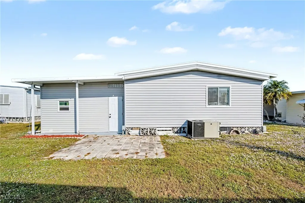 137 Nicklaus Boulevard North Fort Myers FL 33903