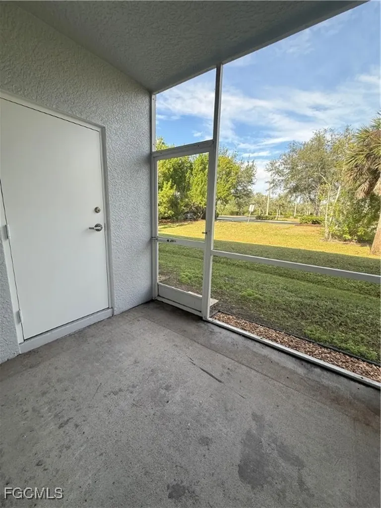 8555 Bernwood Cove Loop Fort Myers FL 33966