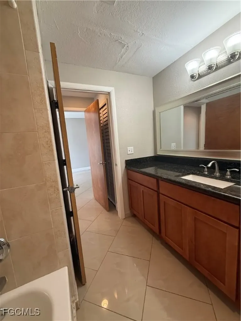 8555 Bernwood Cove Loop Fort Myers FL 33966