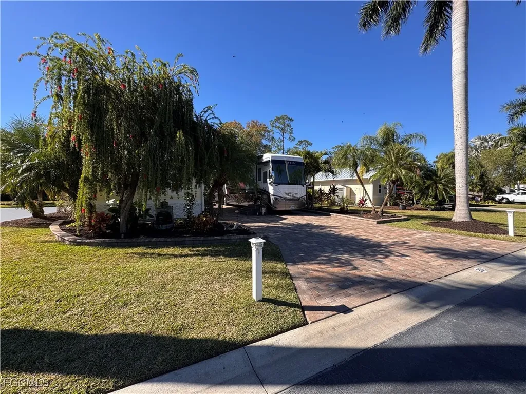 Lot 201 3024 Cupola Lane N Labelle FL 33935