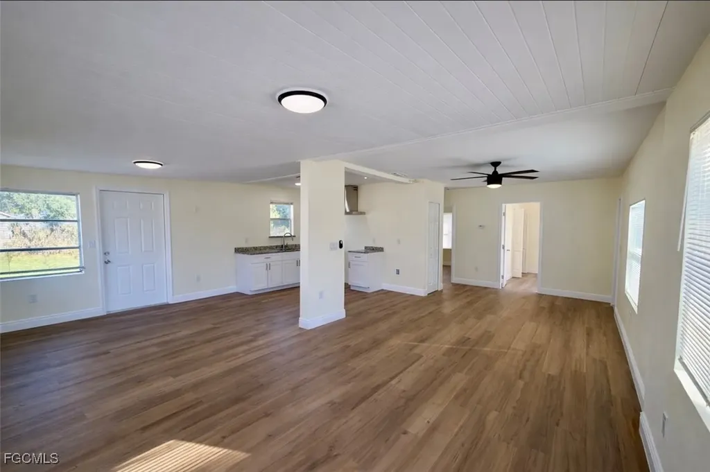 261 Miramar Road Fort Myers FL 33905