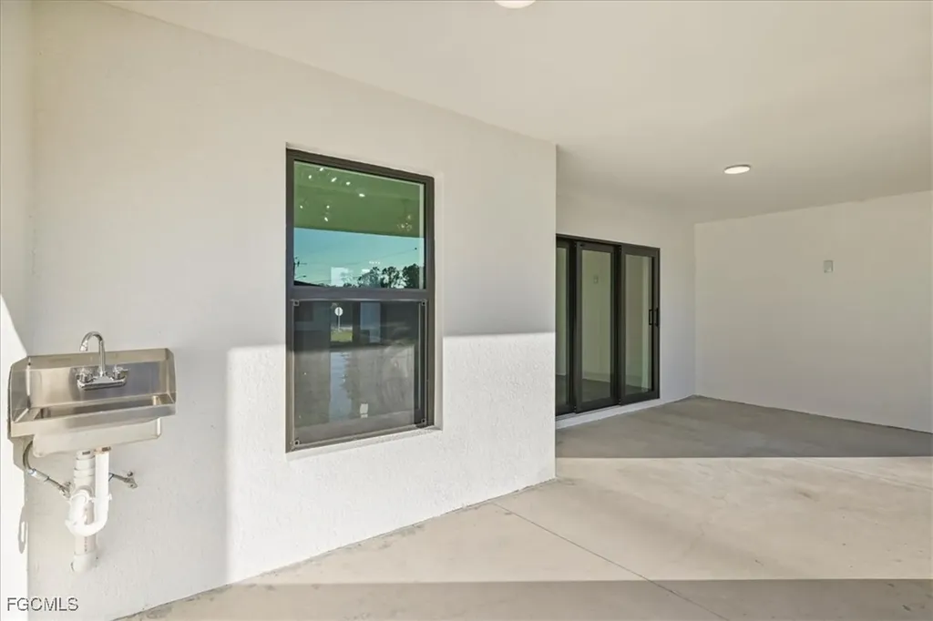 2901 2nd Street SW Lehigh Acres FL 33976