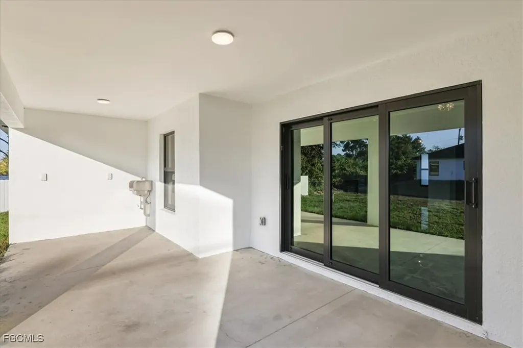 2901 2nd Street SW Lehigh Acres FL 33976