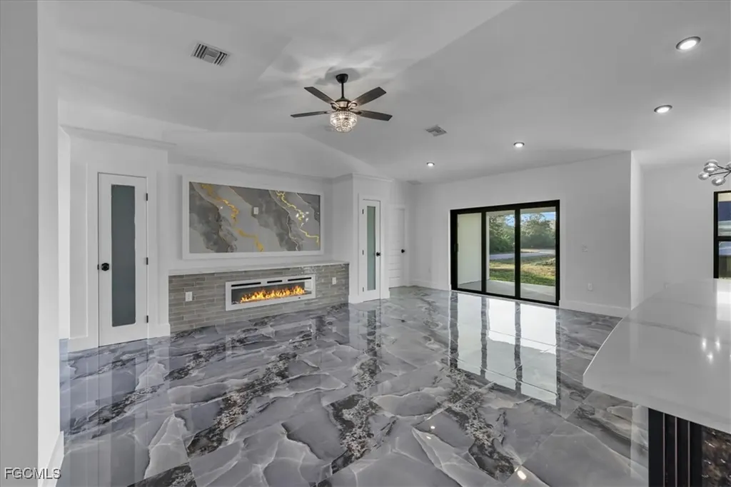 2901 2nd Street SW Lehigh Acres FL 33976