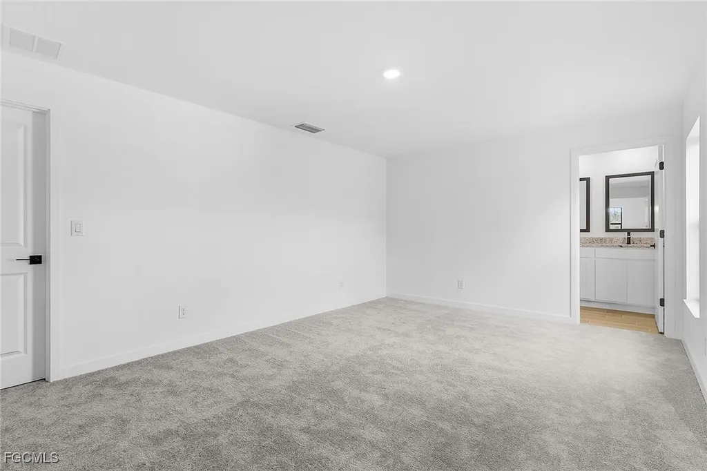 827 Rue Labeau Circle Fort Myers FL 33913