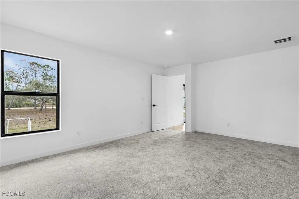 827 Rue Labeau Circle Fort Myers FL 33913