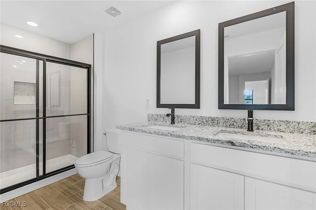 827 Rue Labeau Circle Fort Myers FL 33913