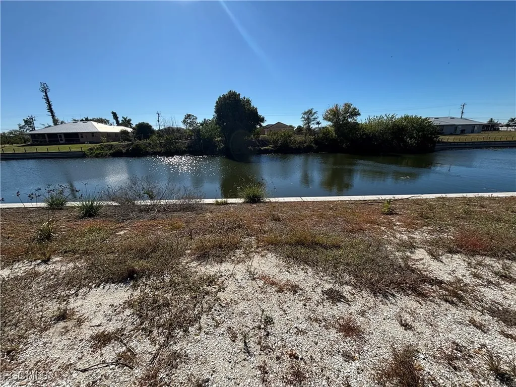 110 NW 6th Street Cape Coral FL 33993