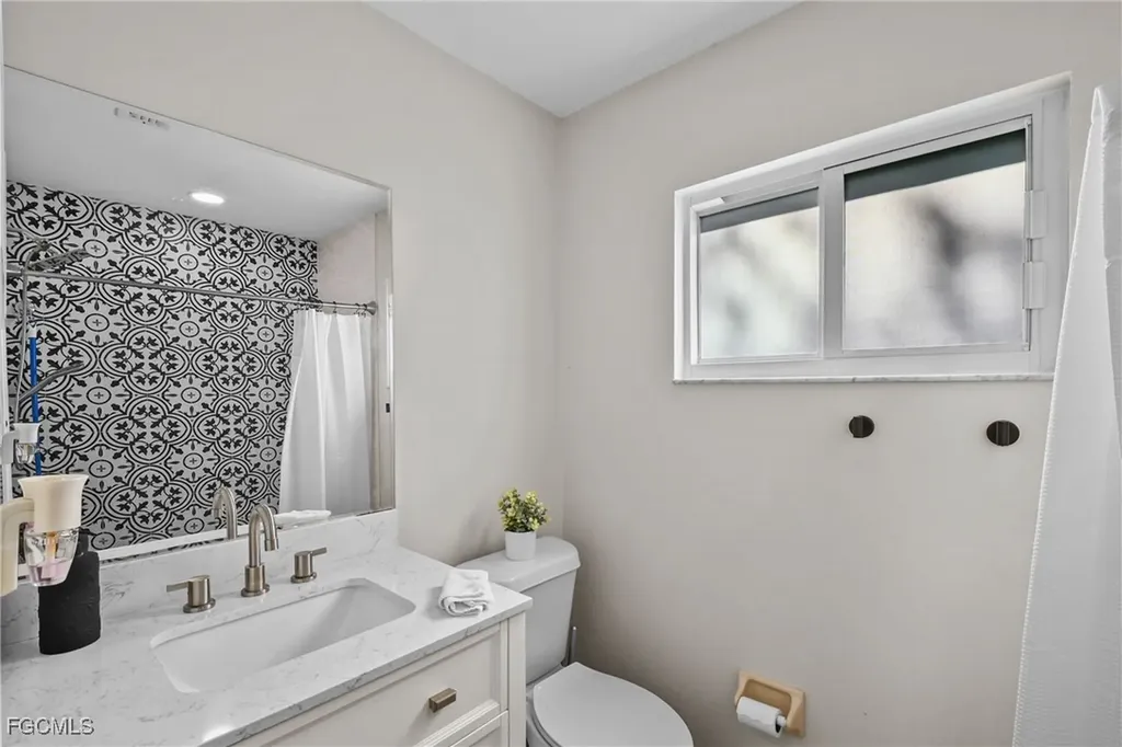 18470 Geranium Road Fort Myers FL 33967