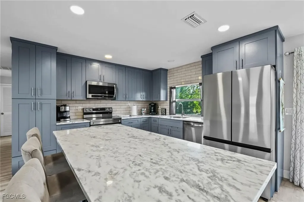 18470 Geranium Road Fort Myers FL 33967