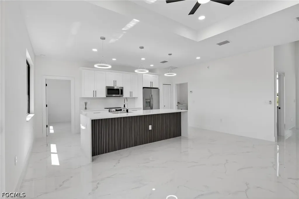 3905 11th Street SW Lehigh Acres FL 33976